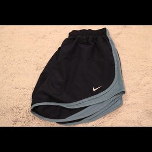 Nike Tempo Short